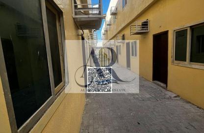 سكن عمال - استوديو - 8 حمامات للايجار في بناية اس جي 10 - المنطقة الصناعية رقم 10 - المنطقة الصناعية بالشارقة - الشارقة