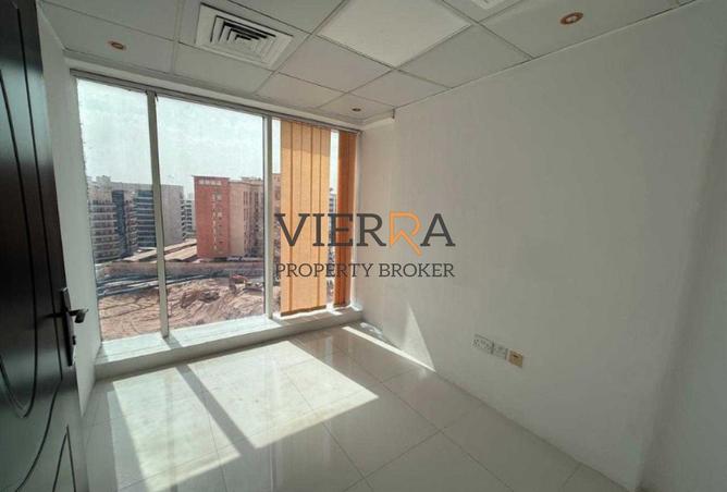 81930859 - Property Image 2