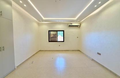 Apartment - 3 Bedrooms - 3 Bathrooms for rent in Al Mraijeb - Al Jimi - Al Ain