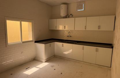 Villa - 4 - 3 for rent in Cornich Ras Al Khaima - Ras Al Khaimah