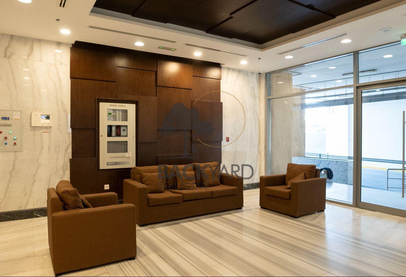 WELL MAINTAINED | BRIGHT LIVING AREA | PREMIUM photo 17