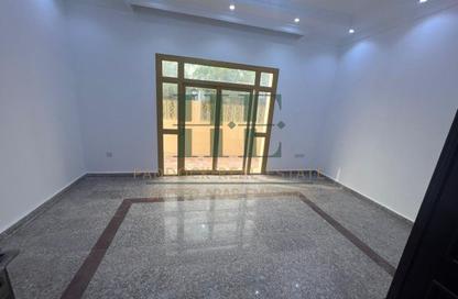 Apartment - 4 Bedrooms - 6 Bathrooms for rent in Hadbat Al Zafranah - Muroor Area - Abu Dhabi