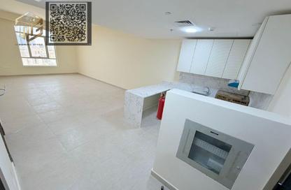 شقة - غرفة نوم - 2 حمامات للايجار في برج الكورنيش - طريق كورنيش عجمان - عجمان شقة - غرفة نوم - 2 حمامات للايجار في برج الكورنيش - طريق كورنيش عجمان - عجمان