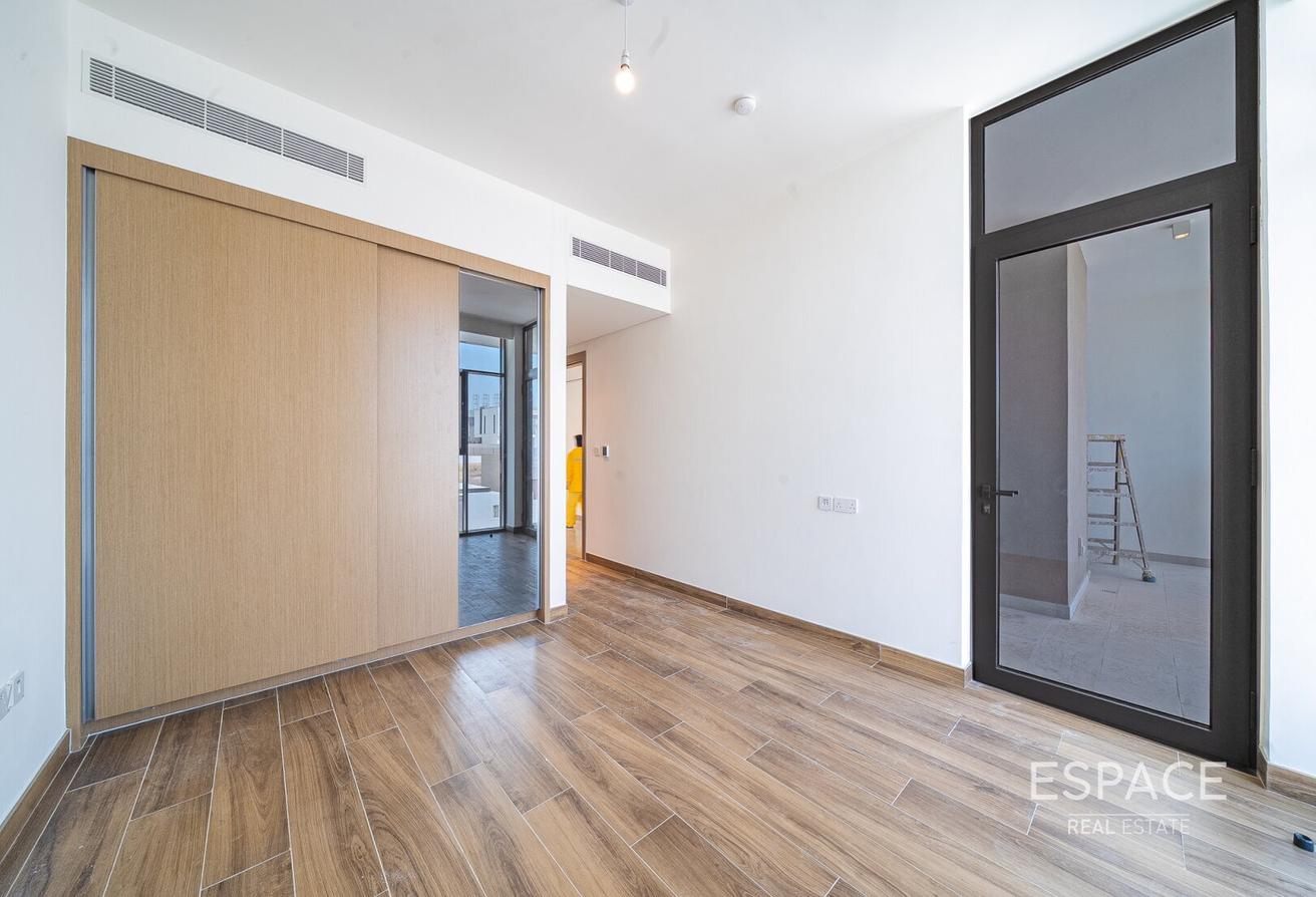 Single Row | Brand New Standalone | 4 Bed + Maid photo 8
