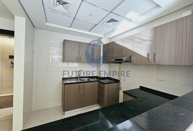 CHILLER FREE | LUXURIOUS 1BHK + LAUNDRY | GYM POOL photo 3