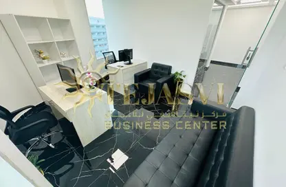 مكتب - غرفة نوم - 1 حمام للايجار في فاطمه محمد احمد بن سليمان - الرفاعة - بر دبي - دبي