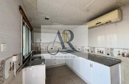 Villa - 2 Bedrooms - 4 Bathrooms for rent in Al Rahmaniya 1 - Al Rahmaniya - Sharjah