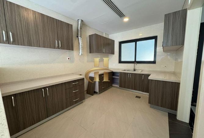 82794201 - Property Image 3