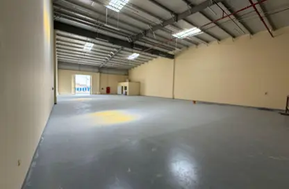 Warehouse - Studio - 1 Bathroom for rent in Al Sajaa Industrial - Al Sajaa - Sharjah