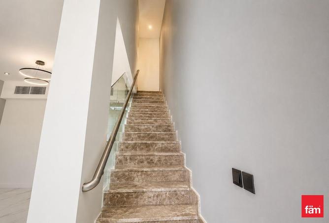 98256358 - Property Image 2