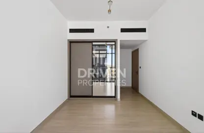 شقة - غرفة نوم - 2 حمامات للايجار في بن غاطي إيميرالد - منطقة 15 - قرية جميرا الدائرية - دبي