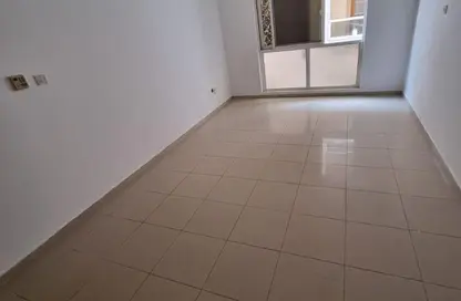 شقة - 1 حمام للايجار في القليعة - الشرق - الشارقة