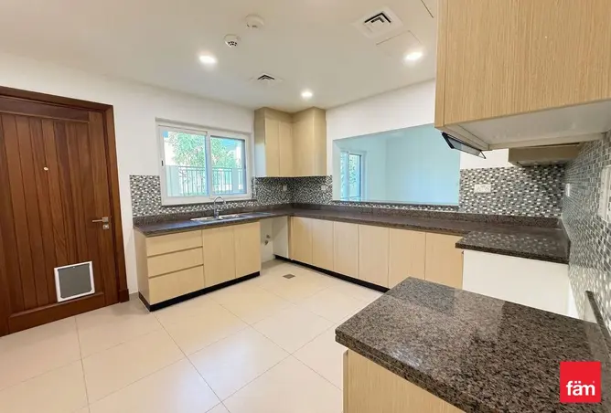 101263850 - Property Image 3
