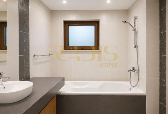 81960414 - Property Image 2