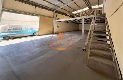 Warehouse - Studio - 1 Bathroom for rent in Industrial Building 13 - Industrial Area 13 - Sharjah Industrial Area - Sharjah
