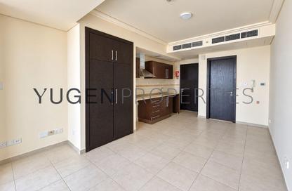 Apartment - Studio - 1 for rent in Goldcrest Views 2 - JLT Cluster J - Jumeirah Lake Towers - Dubai Apartment - Studio - 1 for rent in Goldcrest Views 2 - JLT Cluster J - Jumeirah Lake Towers - Dubai