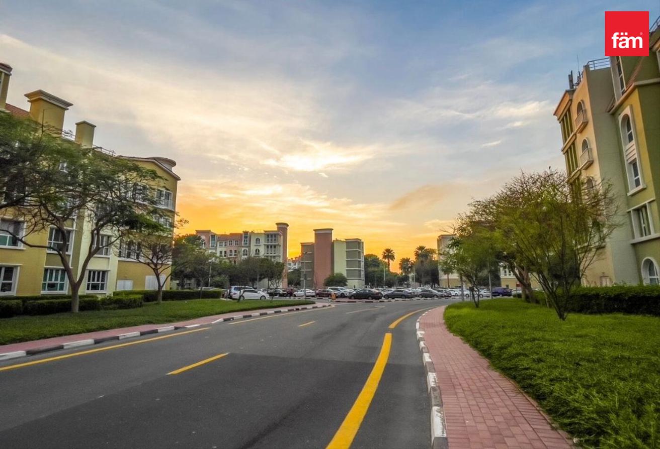 Furnished | Renovated | 5 Minutes Walk To Metro photo 10