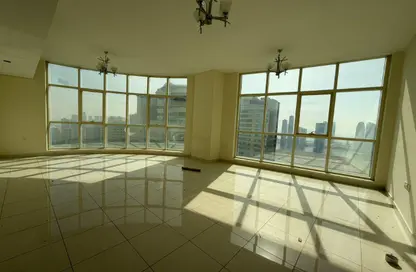 Apartment - 3 Bedrooms - 4 Bathrooms for rent in Al Khan Corniche - Al Khan - Sharjah