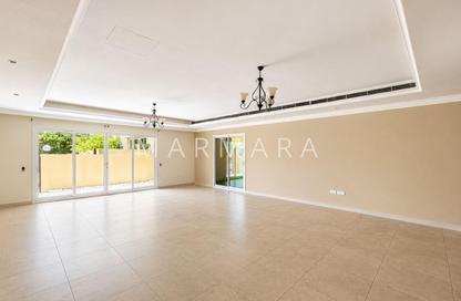 Villa - 5 Bedrooms - 5 Bathrooms for rent in Umm Suqeim 2 Villas - Umm Suqeim 2 - Umm Suqeim - Dubai Villa - 5 Bedrooms - 5 Bathrooms for rent in Umm Suqeim 2 Villas - Umm Suqeim 2 - Umm Suqeim - Dubai