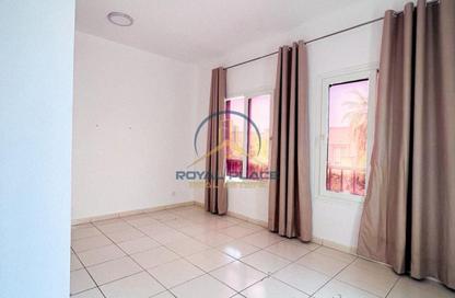 Villa - 2 Bedrooms - 3 Bathrooms for rent in Springs 4 - The Springs - Dubai