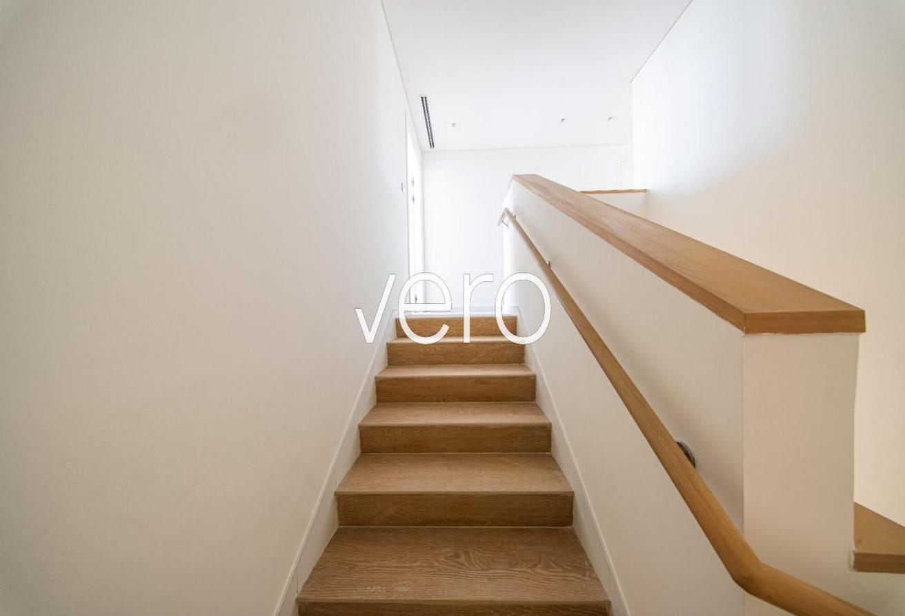 End Unit | Landscaped | Close to the park photo 11