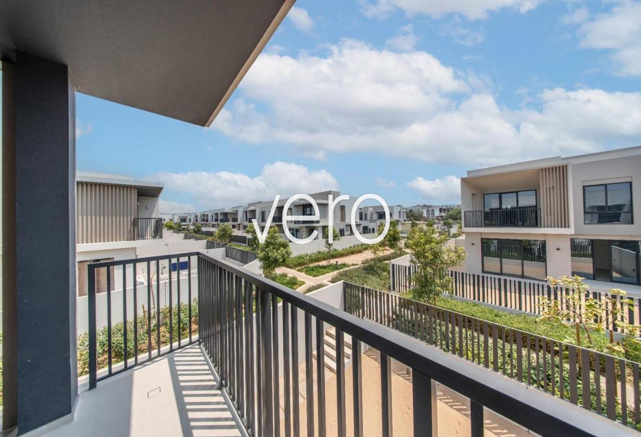End Unit | Landscaped | Close to the park photo 30