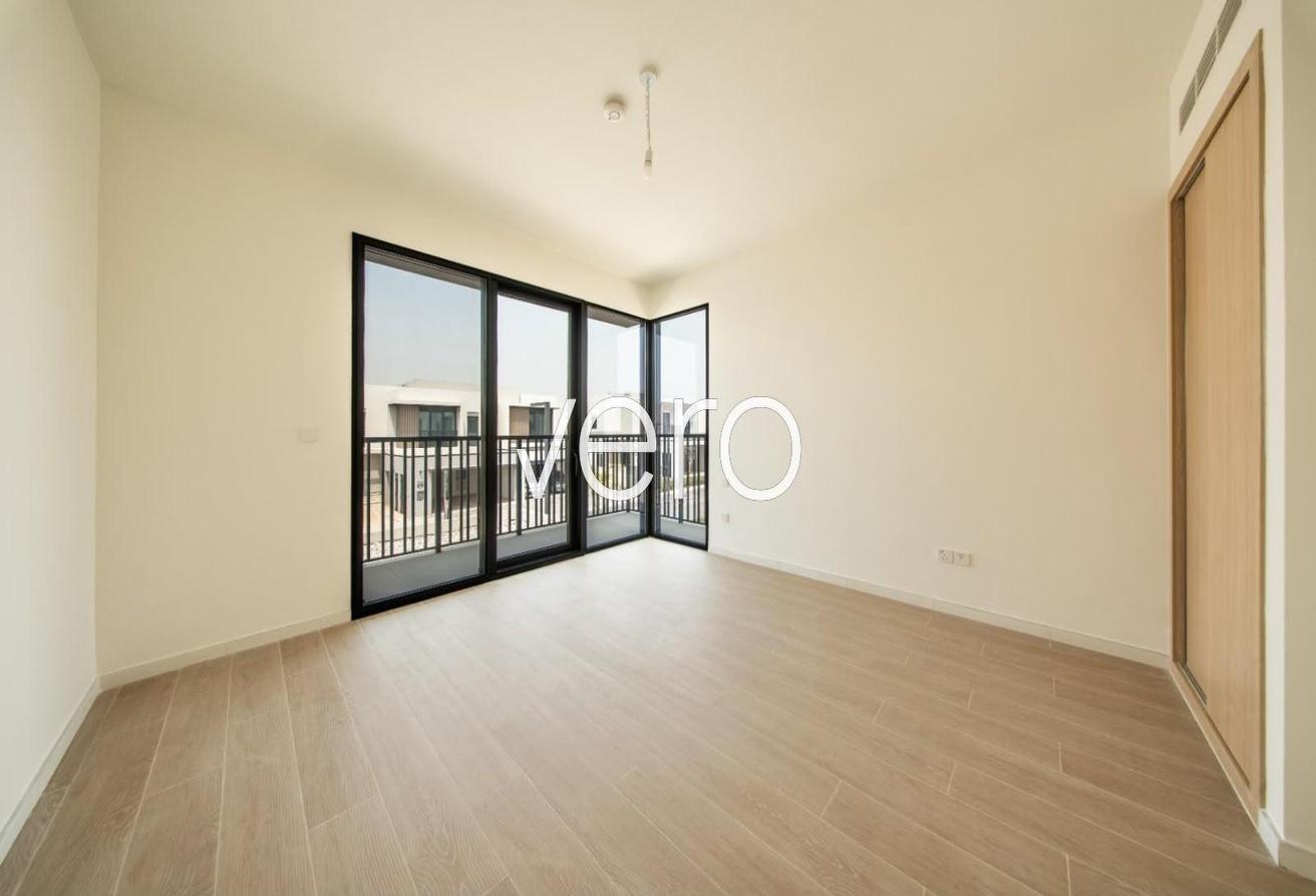 End Unit | Landscaped | Close to the park photo 25