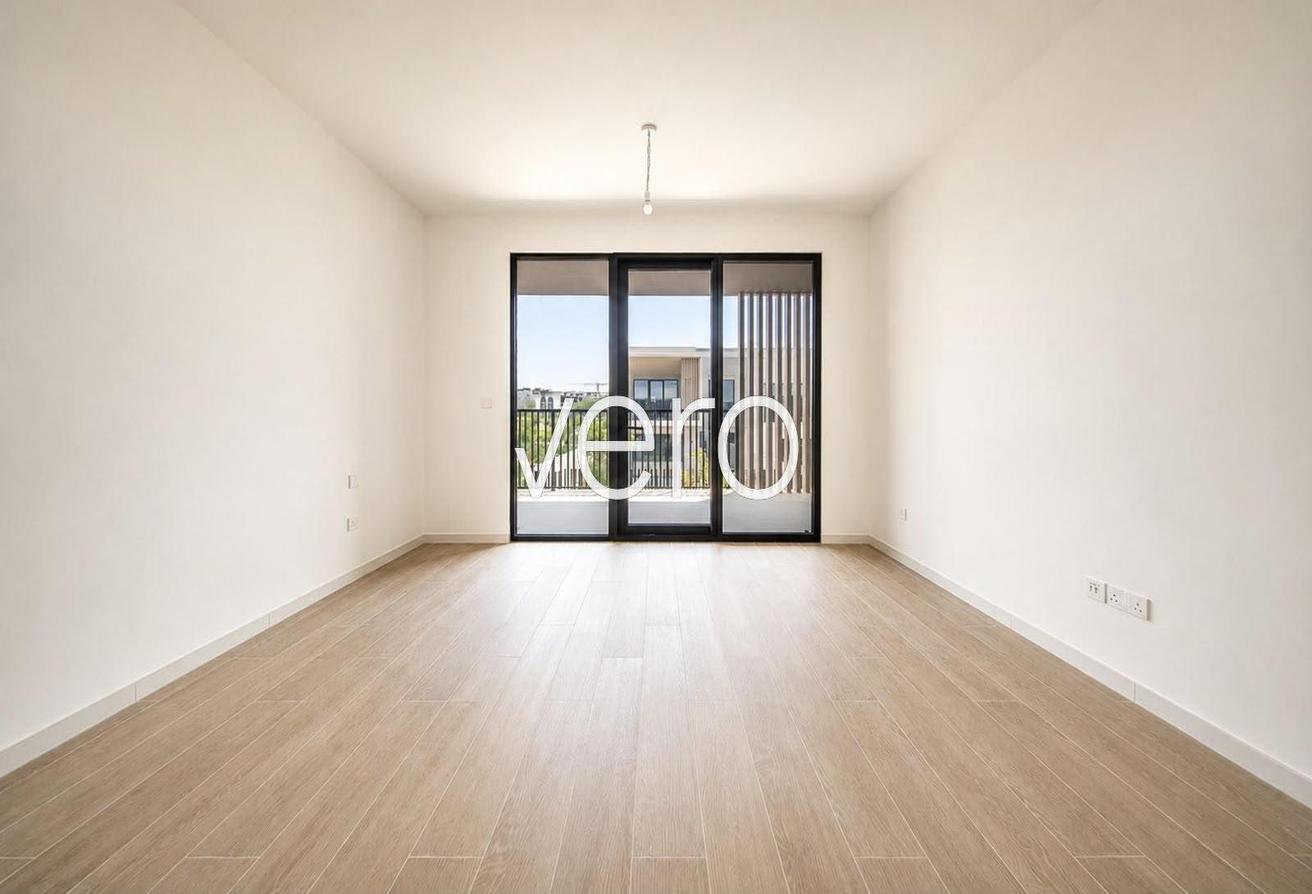 End Unit | Landscaped | Close to the park photo 14