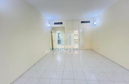 Apartment - 3 Bedrooms - 4 Bathrooms for rent in Diplomat Building - Umm Hurair 1 - Umm Hurair - Bur Dubai - Dubai Apartment - 3 Bedrooms - 4 Bathrooms for rent in Diplomat Building - Umm Hurair 1 - Umm Hurair - Bur Dubai - Dubai