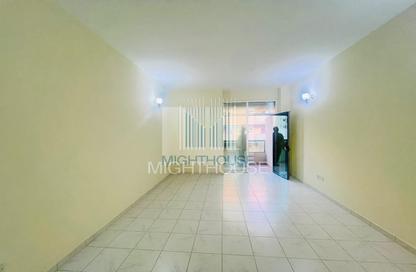 Apartment - 3 Bedrooms - 4 Bathrooms for rent in Diplomat Building - Umm Hurair 1 - Umm Hurair - Bur Dubai - Dubai Apartment - 3 Bedrooms - 4 Bathrooms for rent in Diplomat Building - Umm Hurair 1 - Umm Hurair - Bur Dubai - Dubai
