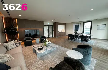 Apartment - 2 Bedrooms - 2 Bathrooms for sale in Seagate Building 3 - Seagate - Mina Rashid - Dubai