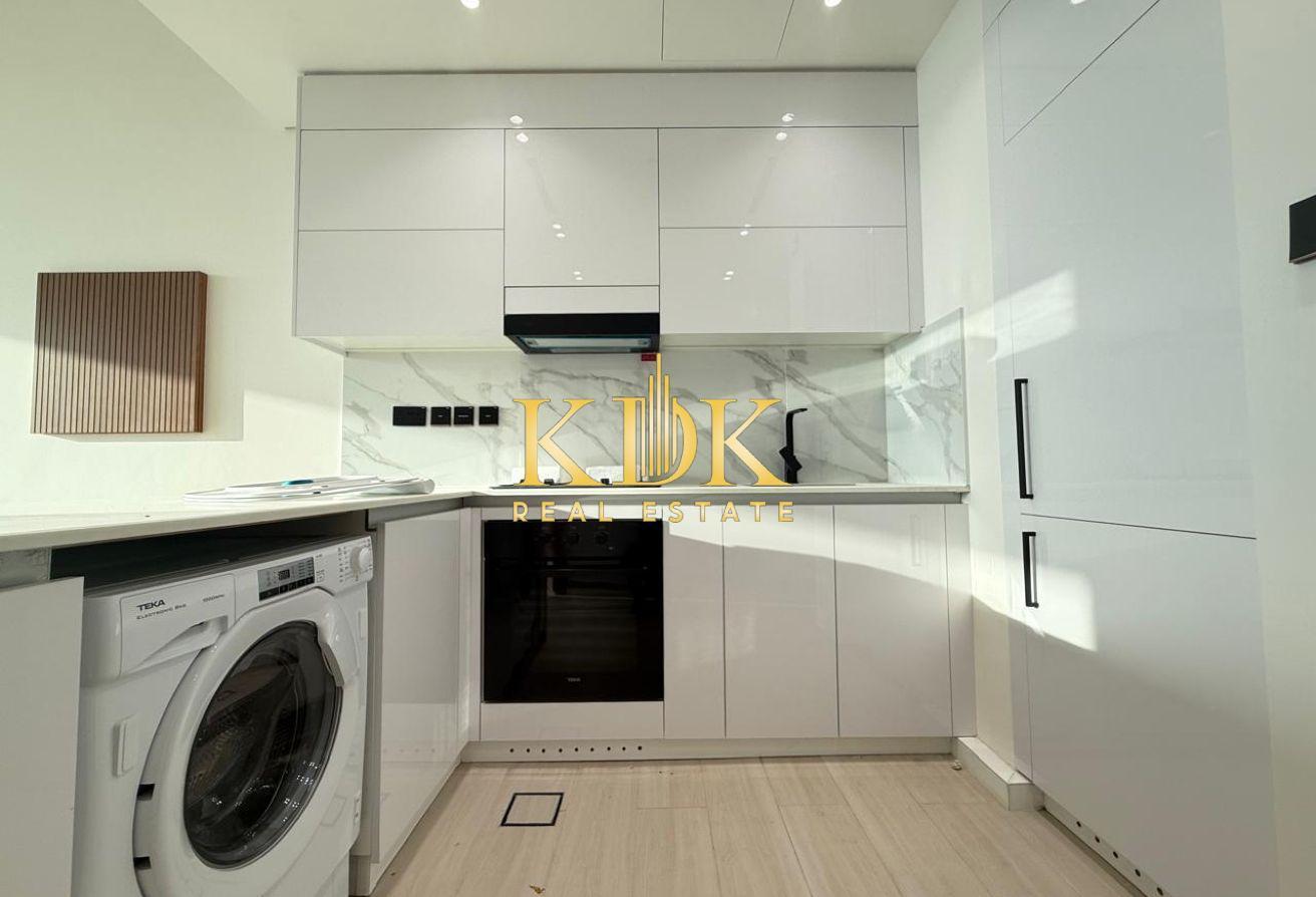 Community View | Higher Floor | Fitted Kitchen photo 3