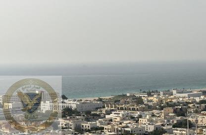 Apartment - 2 Bedrooms - 3 Bathrooms for rent in Al Khan Corniche - Al Khan - Sharjah Apartment - 2 Bedrooms - 3 Bathrooms for rent in Al Khan Corniche - Al Khan - Sharjah