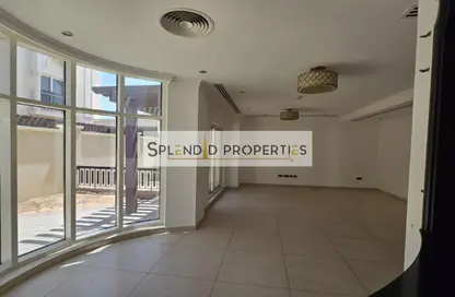 Villa - 5 Bedrooms - 6 Bathrooms for rent in Umm Suqeim 1 Villas - Umm Suqeim 1 - Umm Suqeim - Dubai