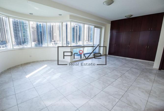 100842677 - Property Image 3