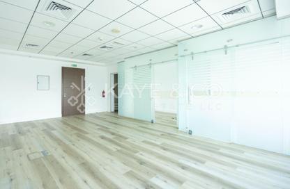 Office Space - Studio for rent in The Burlington - Business Bay - Dubai