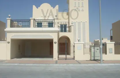 Villa - 2 Bedrooms - 3 Bathrooms for sale in District 16 - Jumeirah Village Circle - Dubai