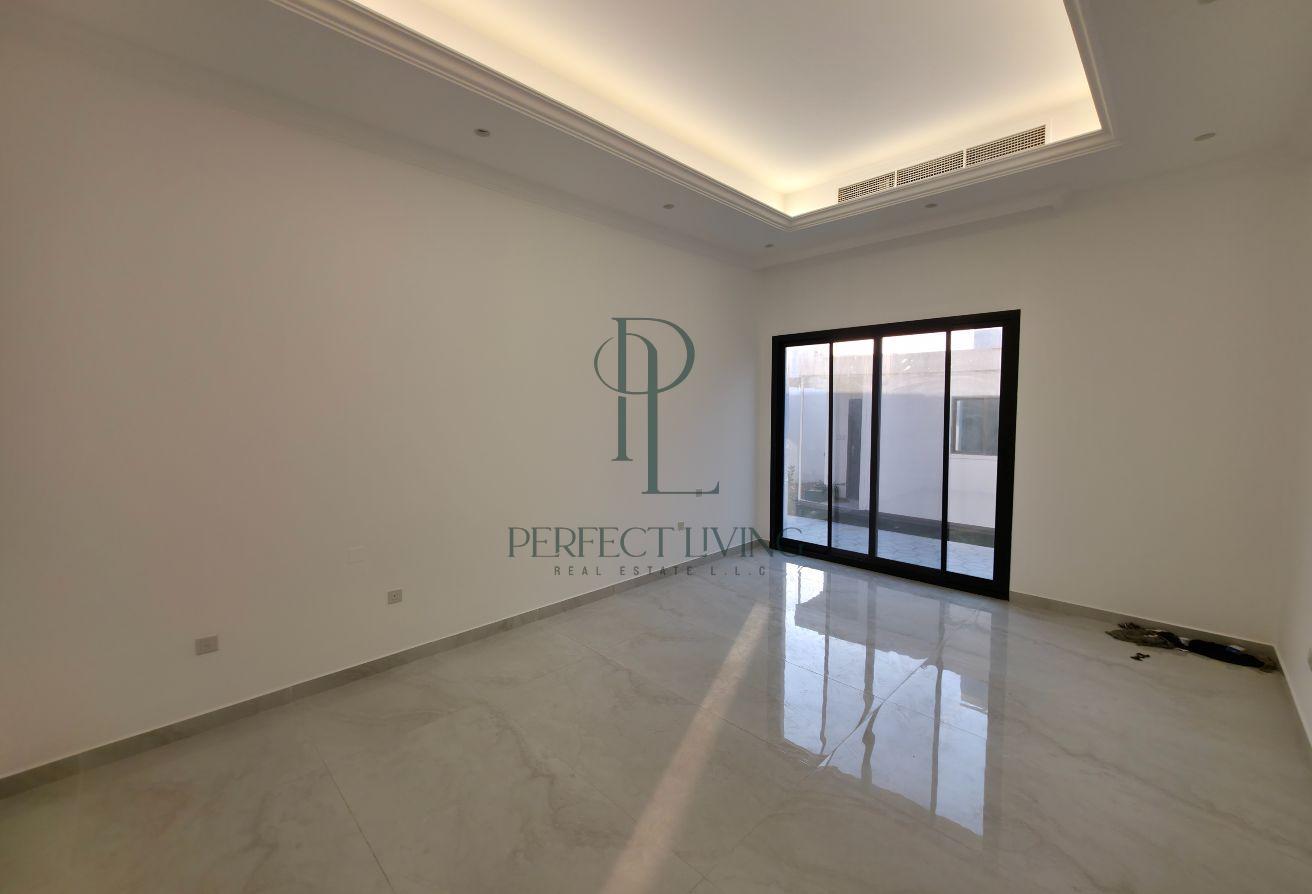 Spacious Villa | Private Pool | Prime Family Home photo 21