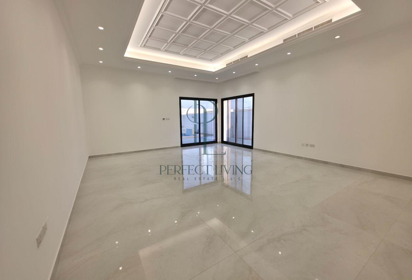 Spacious Villa | Private Pool | Prime Family Home photo 17