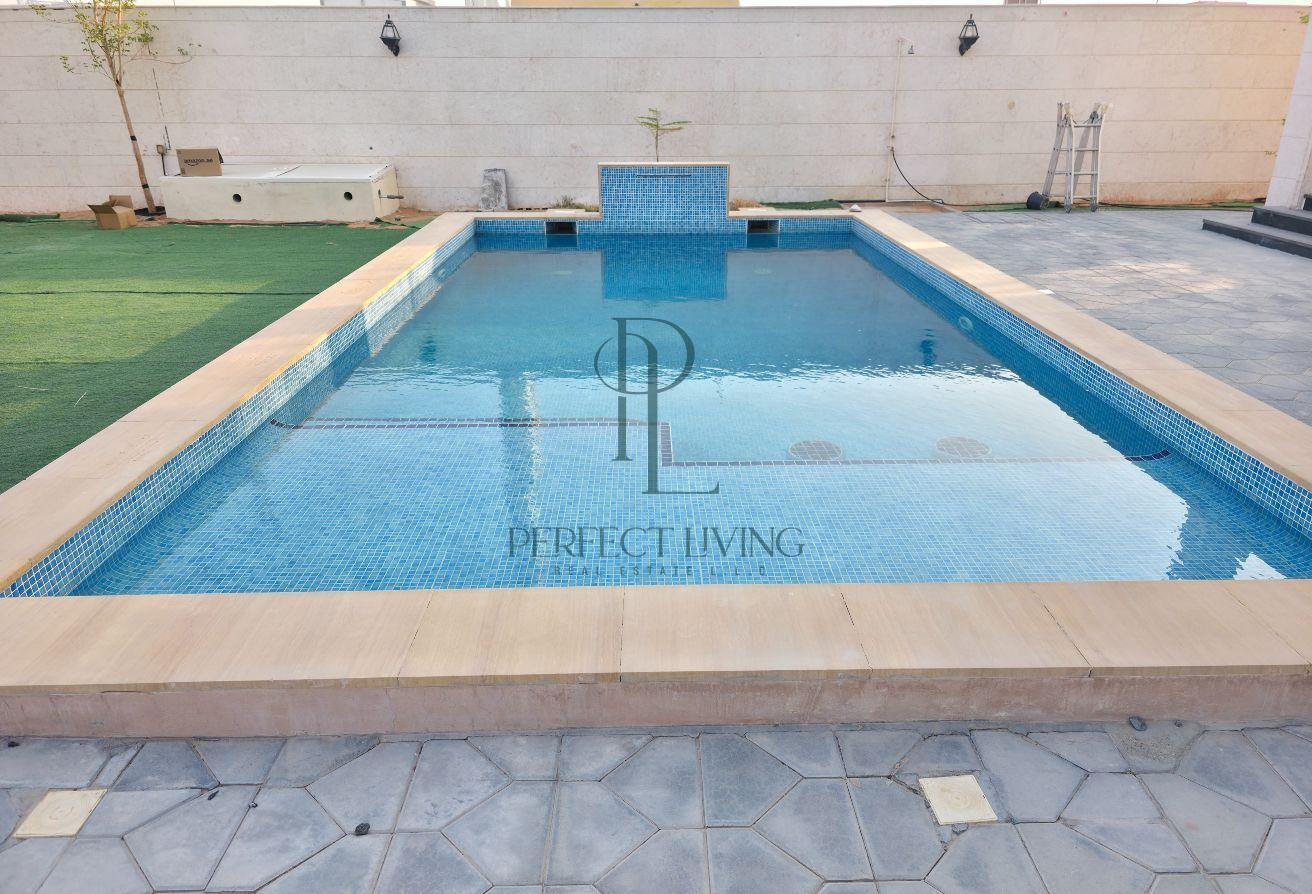 Spacious Villa | Private Pool | Prime Family Home photo 4