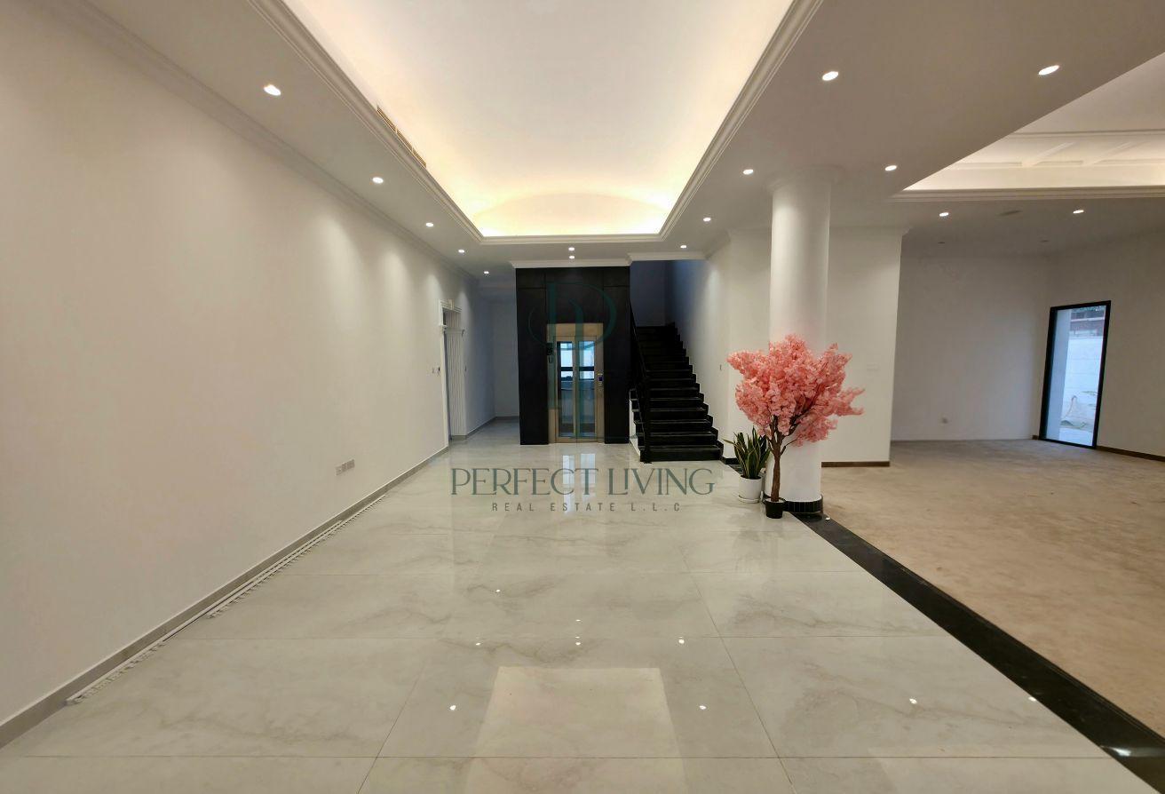 Spacious Villa | Private Pool | Prime Family Home photo 7