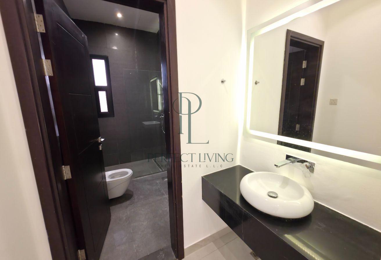 Spacious Villa | Private Pool | Prime Family Home photo 20