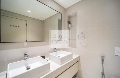 Apartment - 2 Bedrooms - 2 Bathrooms for sale in Marina Vista Tower 1 - Marina Vista - Emaar Beachfront - Dubai Harbour - Dubai