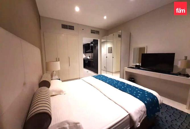 73877818 - Property Image 2