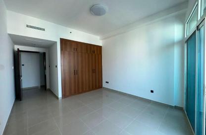 Apartment - 2 Bedrooms - 3 Bathrooms for sale in Palm Tower 3 - Palm Towers - Al Majaz - Sharjah Apartment - 2 Bedrooms - 3 Bathrooms for sale in Palm Tower 3 - Palm Towers - Al Majaz - Sharjah