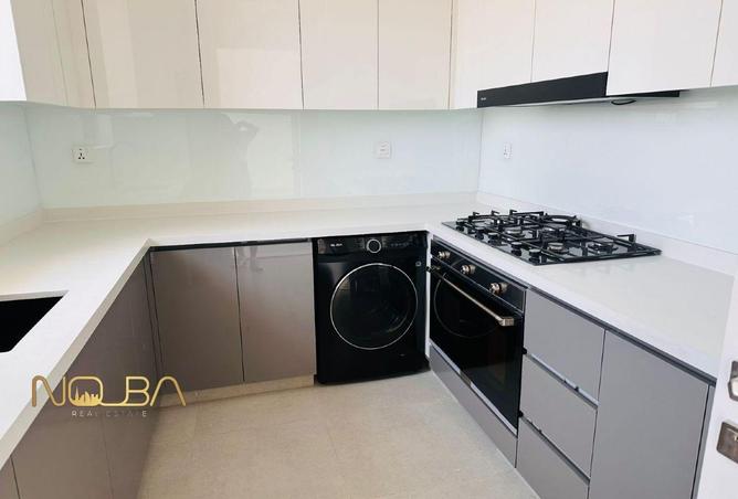 81953844 - صورة العقار 2