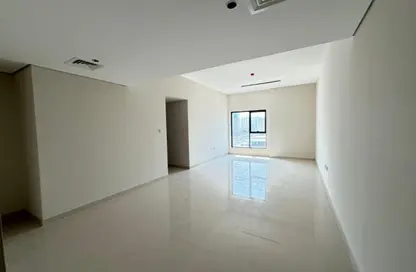 Apartment - 2 Bedrooms - 2 Bathrooms for rent in Gulfa Towers - Al Rashidiya 1 - Al Rashidiya - Ajman