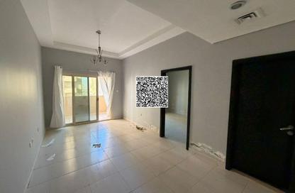 شقة - غرفة نوم - 2 حمامات للايجار في برج بحيرة الإمارات 1 - أبراج بحيرة الإمارات - مدينة الإمارات - عجمان