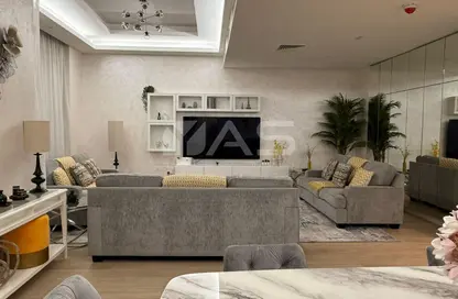 تاون هاوس - 3 غرف نوم - 4 حمامات للايجار في فيلات ماربيلا الاولى - ماربيا - ميناء العرب - راس الخيمة - رأس الخيمة