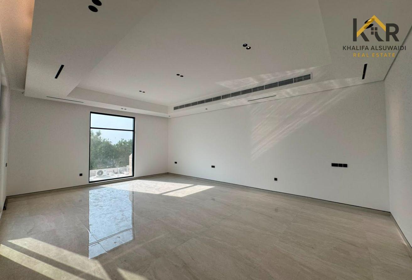 Ultra Luxury | Private Elevator | Brand New photo 5